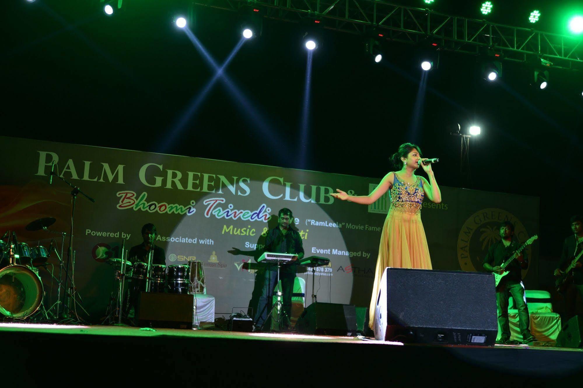 Palm Green Club Resort Jetalpur Exterior photo